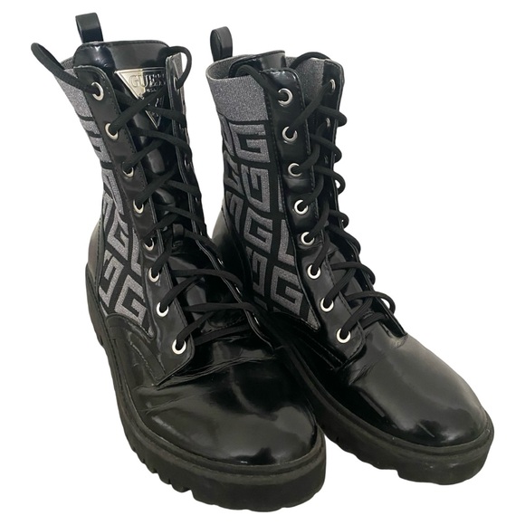 Guess Olinia Women’s Combat Boots 9.5 Black Vegan Patent Leather Silver Monogram - Picture 2 of 13